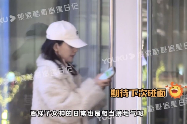 据英国政府13日发表声明称:“今天的行动包括英国首次针对俄罗斯总统‘影子舰队’中的船只实施制裁,俄罗斯利用这些船只规避英国和七国集团(g7)的制裁,并继续不受限制地进行石油贸易。”这些新制裁还针对俄罗斯军方的弹药、机床、微电子和物流供应商,包括位于中国、以色列、吉尔吉斯斯坦和俄罗斯的实体。声明写道,英国首相苏纳克在意大利参加g7峰会时宣布了这些新的制裁措施,“这将削弱俄罗斯为其战争机器提供资金和装备的能力”。
